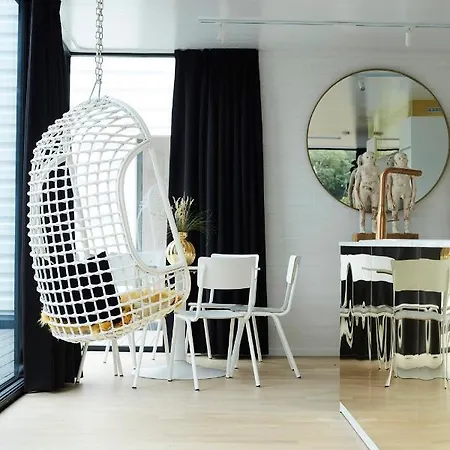 Armalot By Julia فندق مبيت وإفطار دي بان