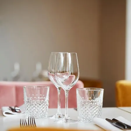 Armalot By Julia 4* دي بان