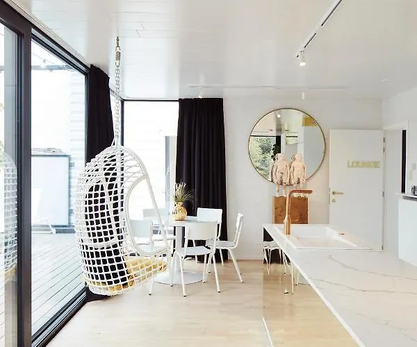 Armalot By Julia Bed & Breakfast